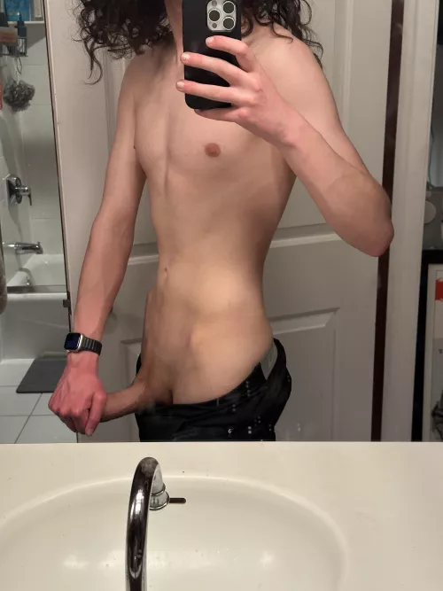 18 fit& hung, hmu by Additional-Walrus481