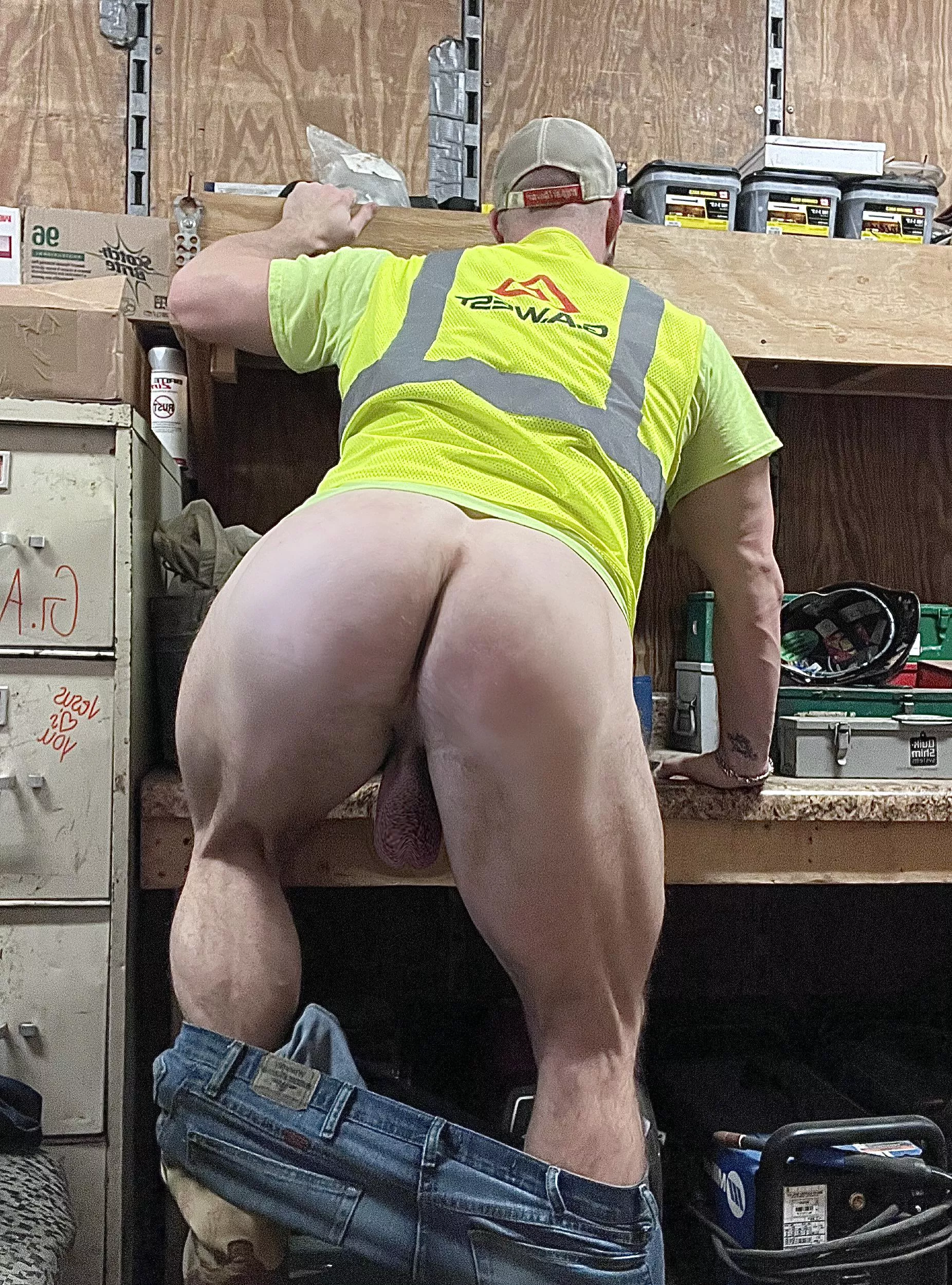 30 alabama country muscle lookin for HUNG and close to alabama. Sc:hossboss288 posted by BamaHoss32