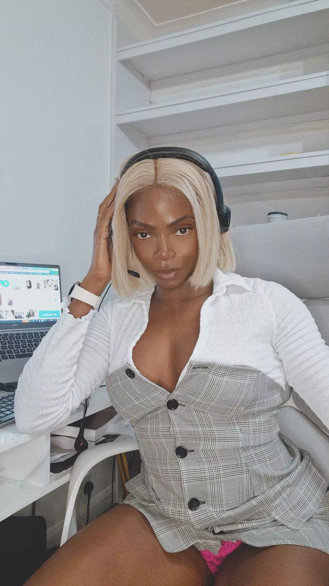 Always horny at work... posted by mebutmore_