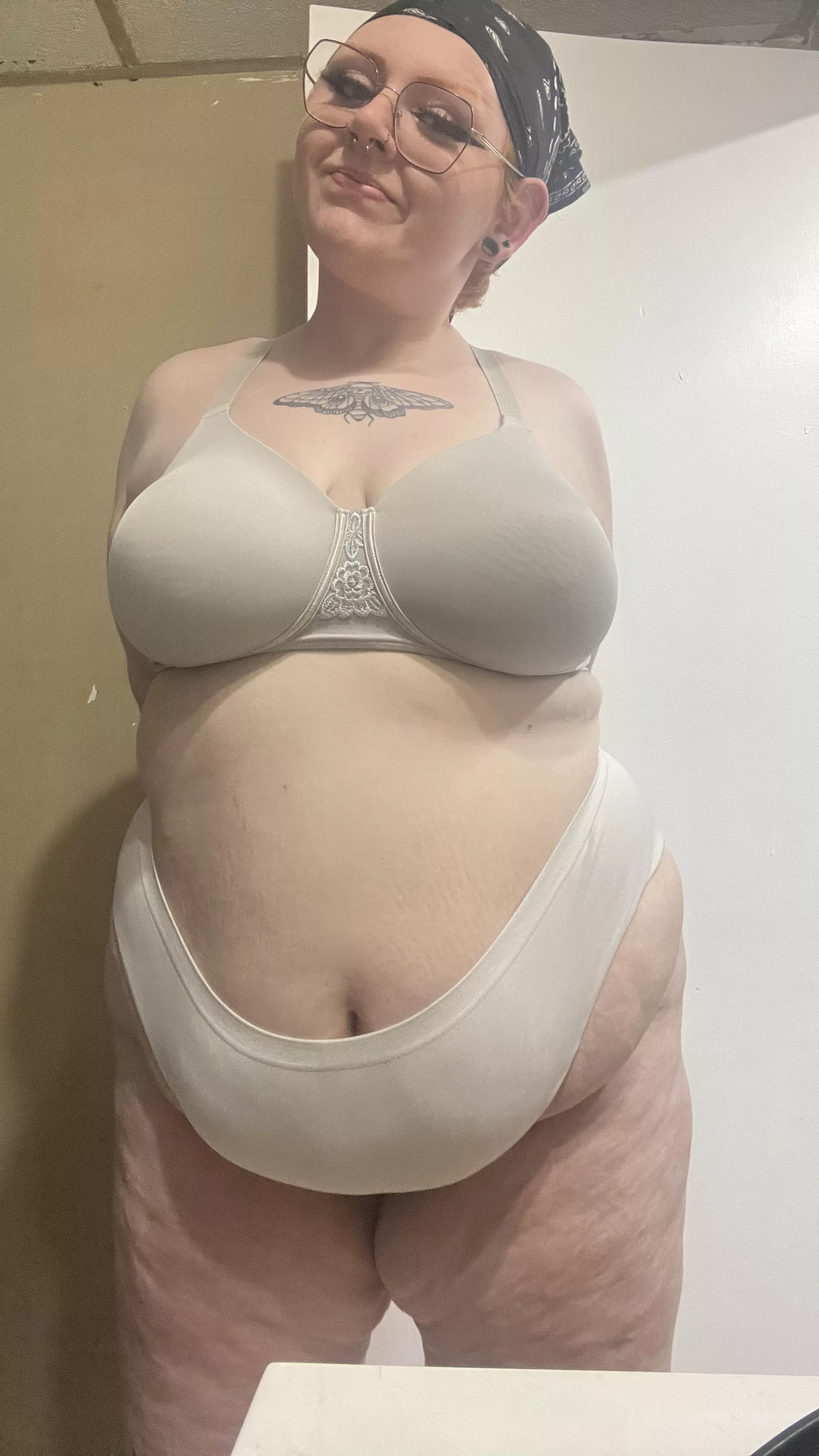 angel in disguise 😈 posted by Fit-Special-9305