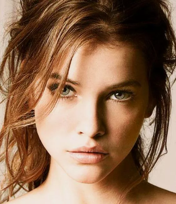 Barbara Palvin posted by qwer5r