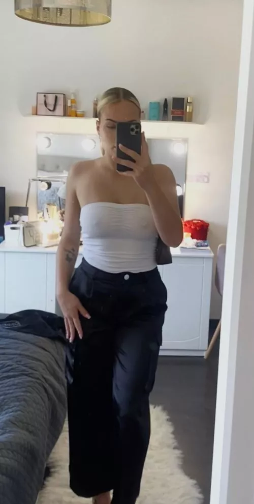 Being braless all day long makes me feel so free by melicherry