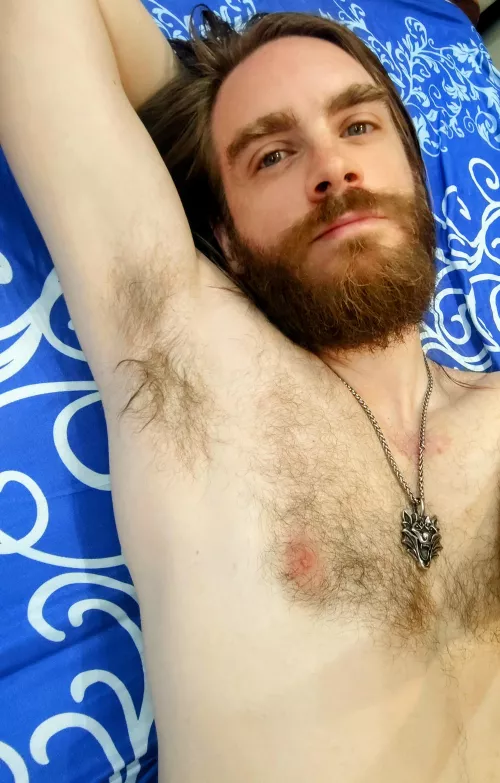 Come here hug me 😜 by HairyStranger1