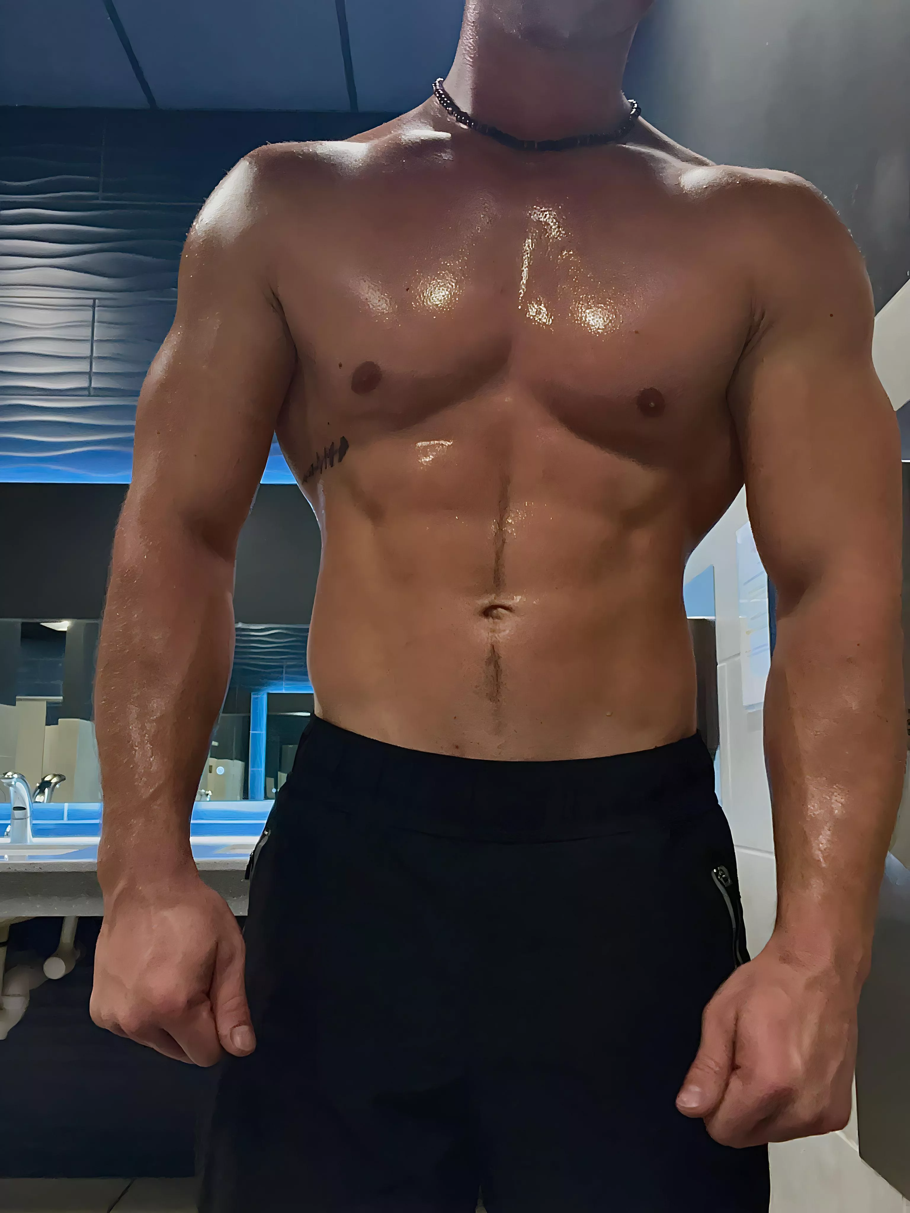 Come join me? posted by manuellaa123