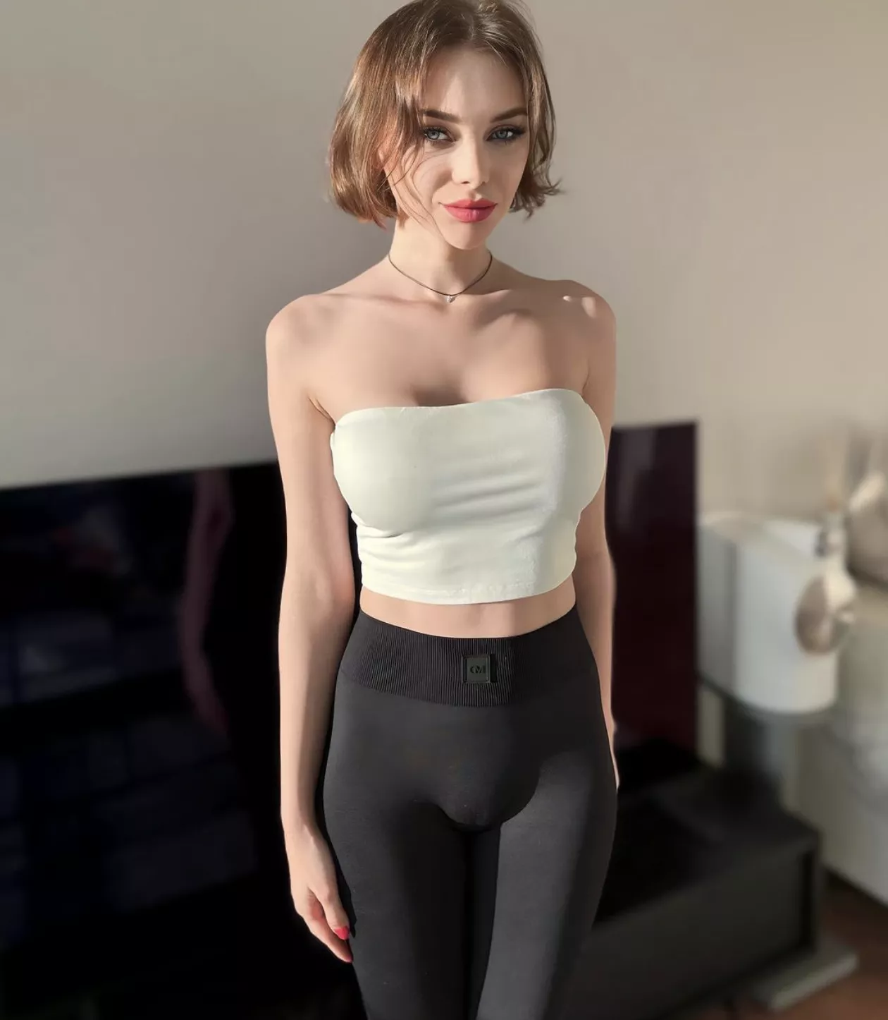 Don't be afraid to come closer posted by SweetBrunnete