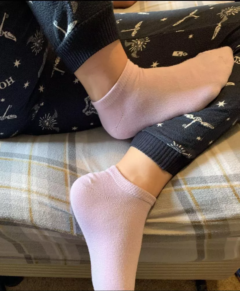 [F] The coziest pjs and socks :) posted by cutesockprincess1
