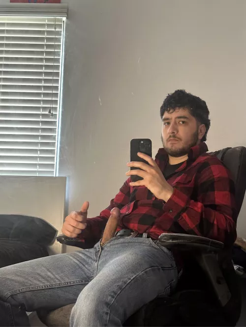 Have a seat 😵‍💫 by amcrater