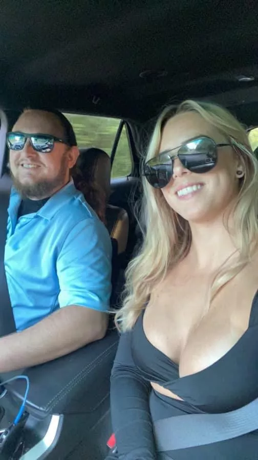 Husband 29 straight/ Wife 27 Bi posted by PrincessMayy_