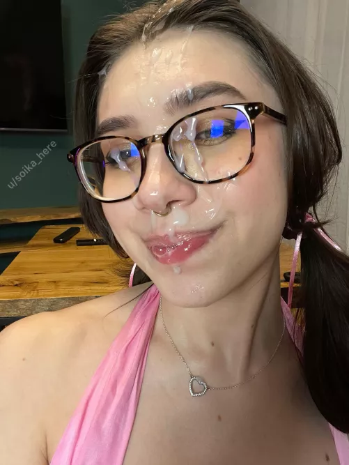 I so love to feel the clots of love on my face by soika_here