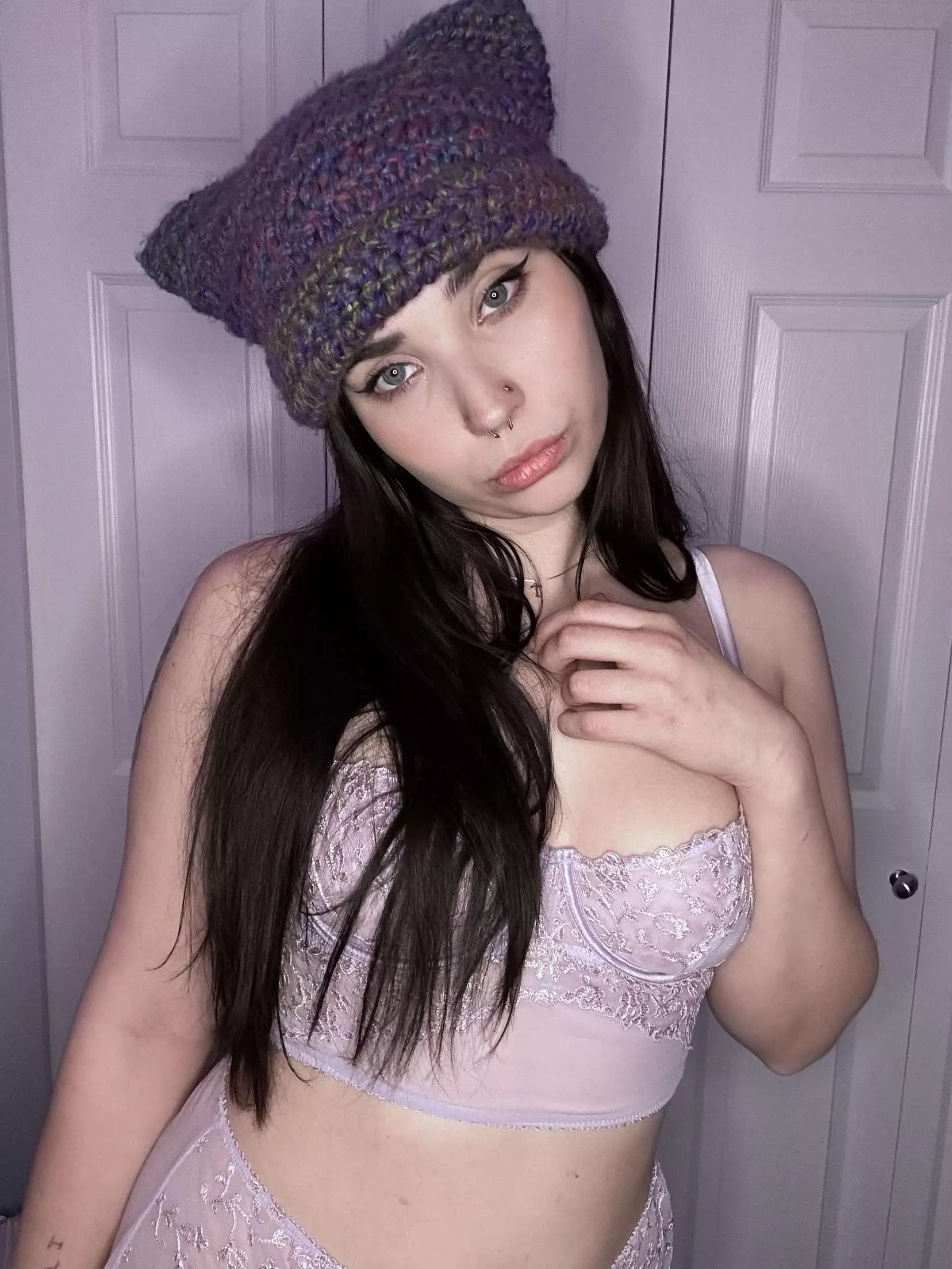 Meow meow muthafucka 💜💜 posted by angelicaharttt