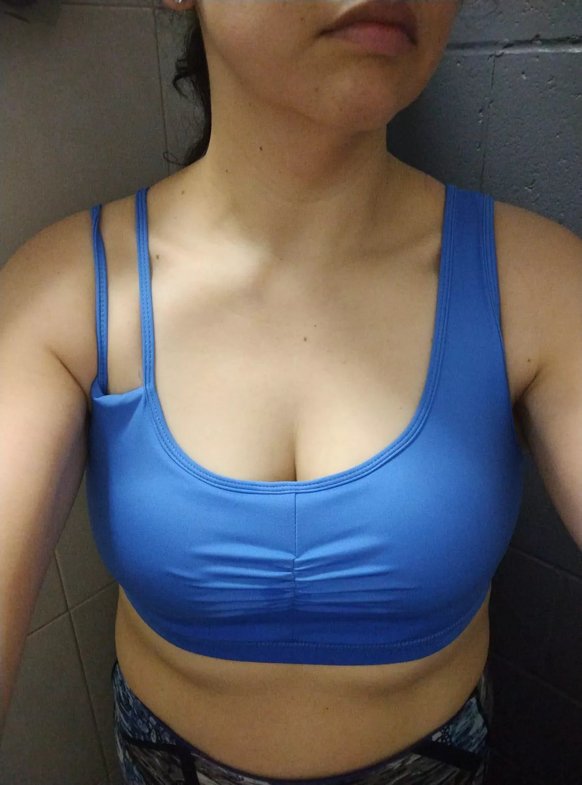 New Sportsbra, Trying to decide if it looks better on or off. posted by Lirpa_44