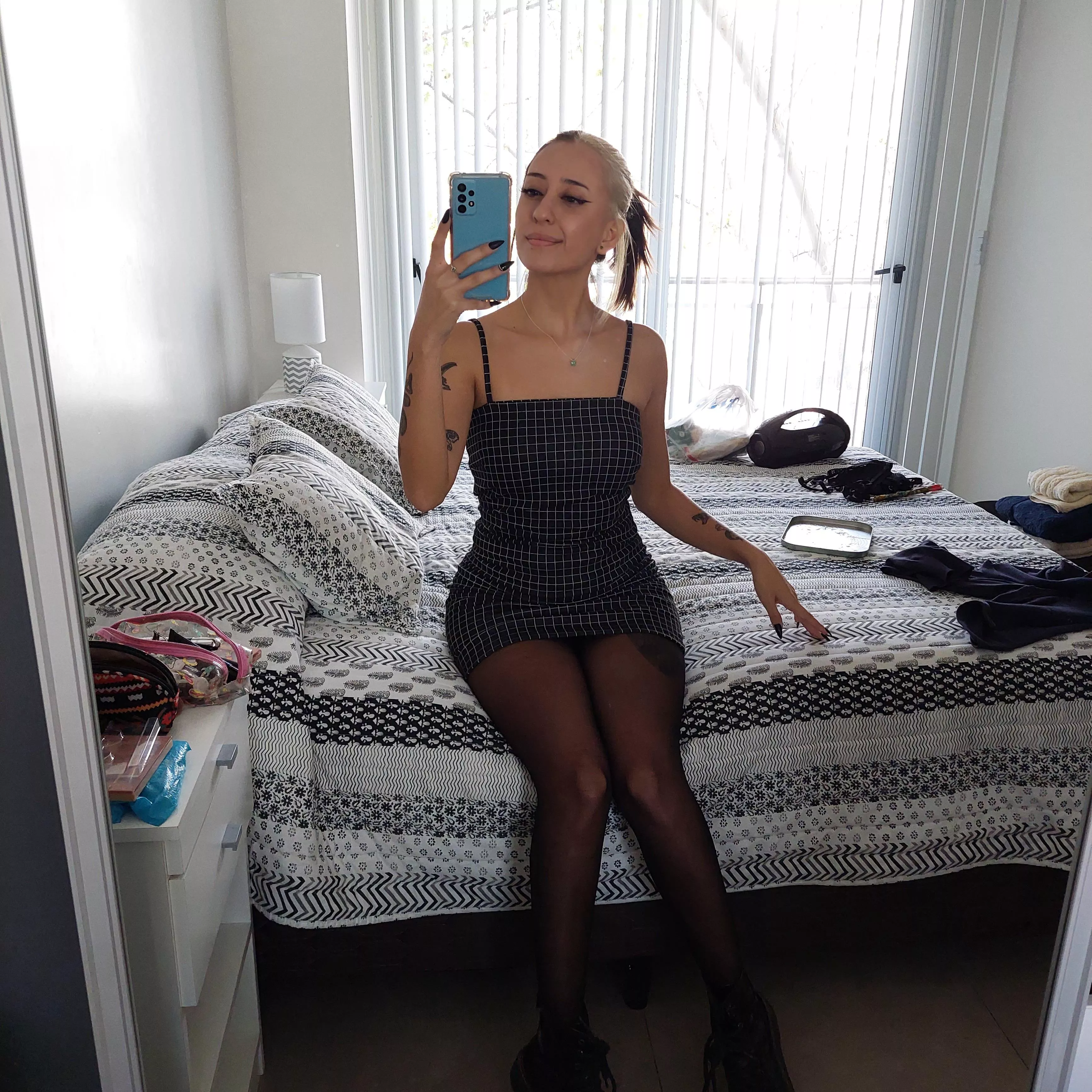 Selling sexting sessions and content 👻 arika2612 / Telegram: @vicemommy posted by Colobrew