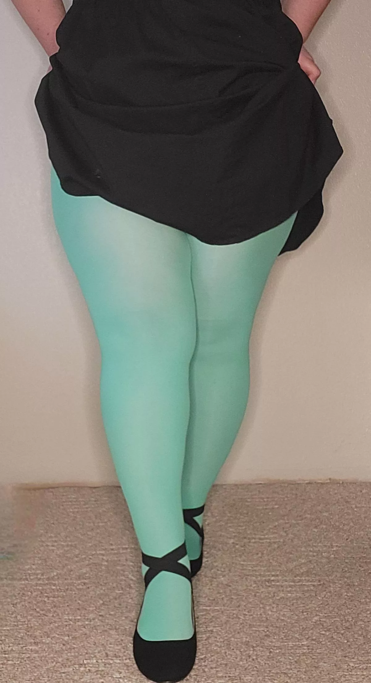 SheHulk or Poison Ivy vibes? posted by LadyLegWear