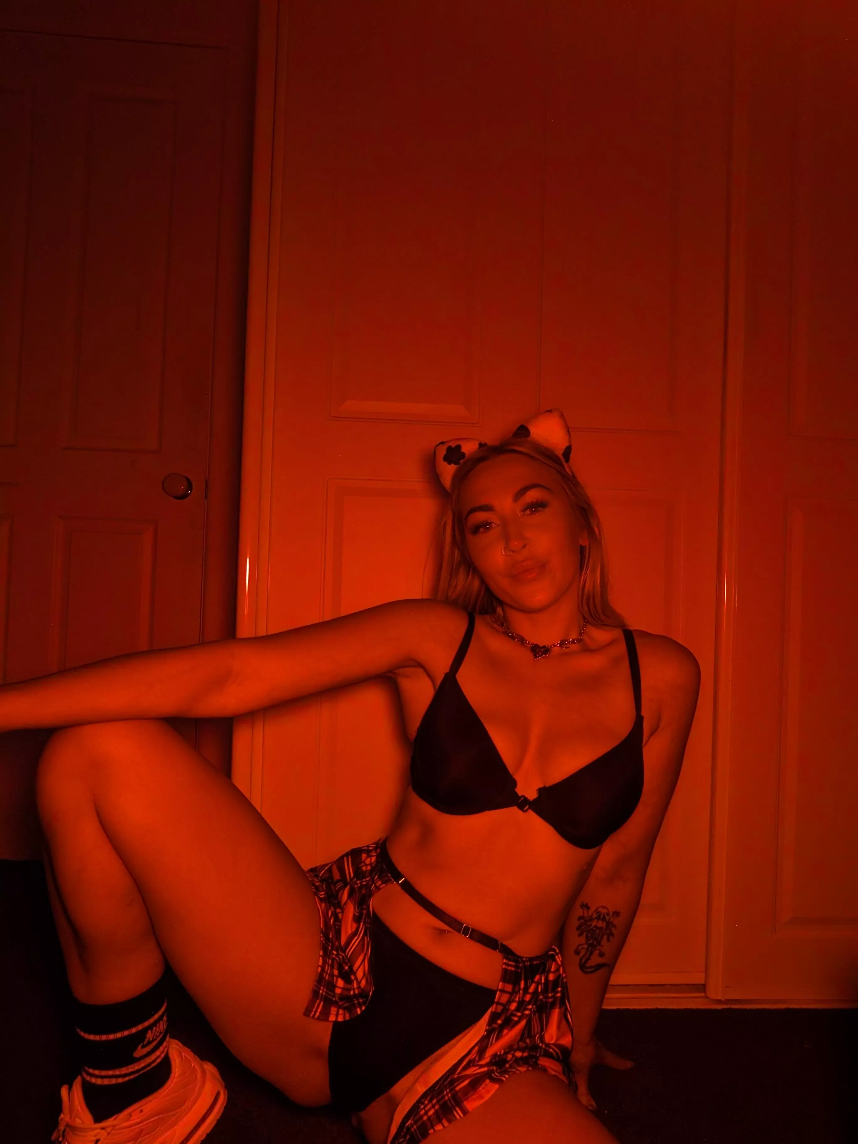 Suffocating you with these thighs x posted by oceans093