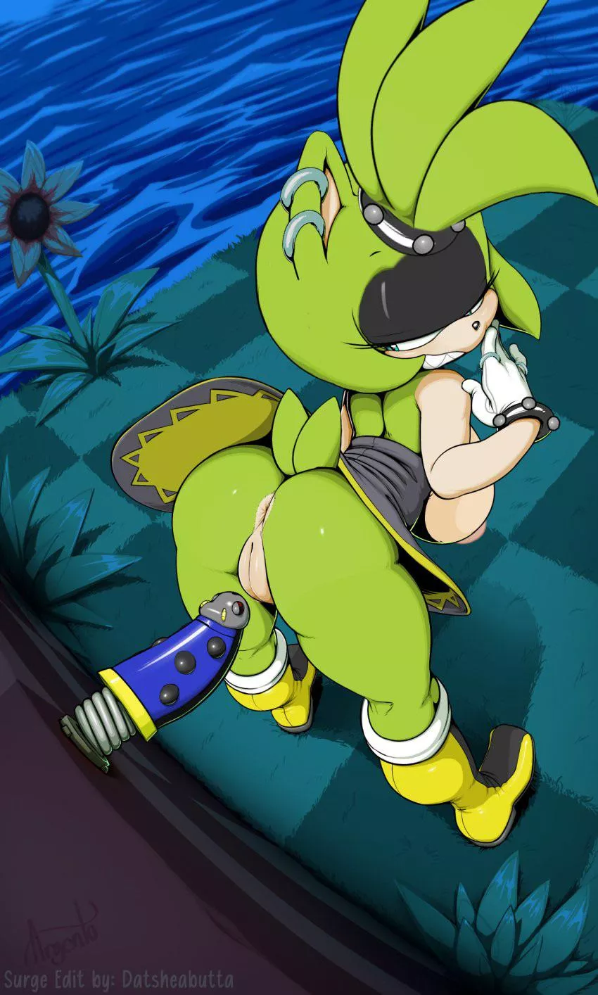 Surge being naughty 😈 (argento) posted by Flat_Elk_6408