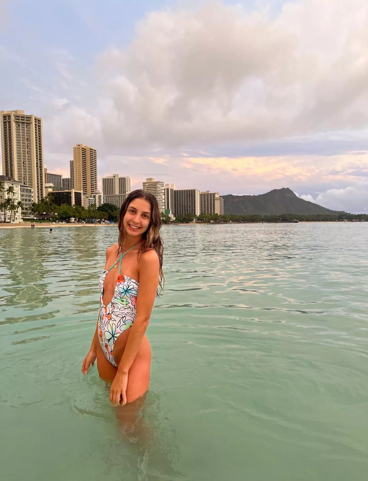 Tan and tight posted by Flat-Dependent2153