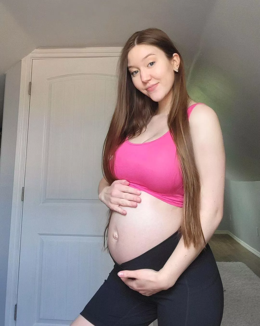 This outfit is getting a bit tight  posted by jade_love_12345