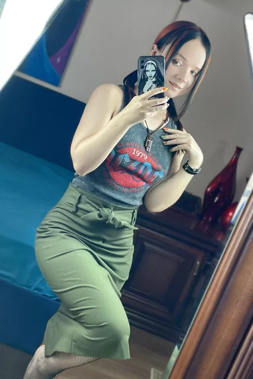 This skirt is my personal everyday pleasure by TatyanaVikernes