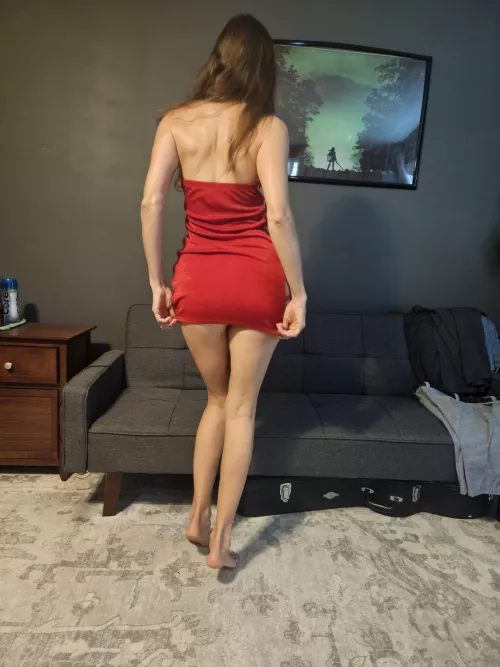 Tight little thing by Thehitz004