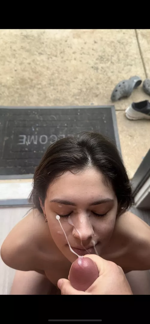 Welcum doors always open 🤤 by Superb-Policy-4005