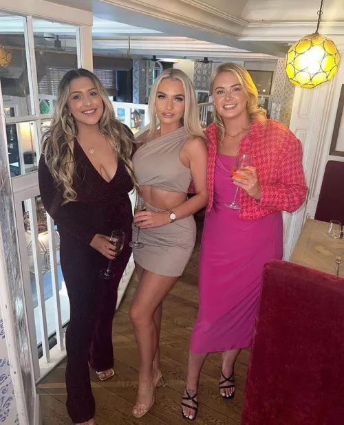 Which Blondie wins? by grandpamark1961