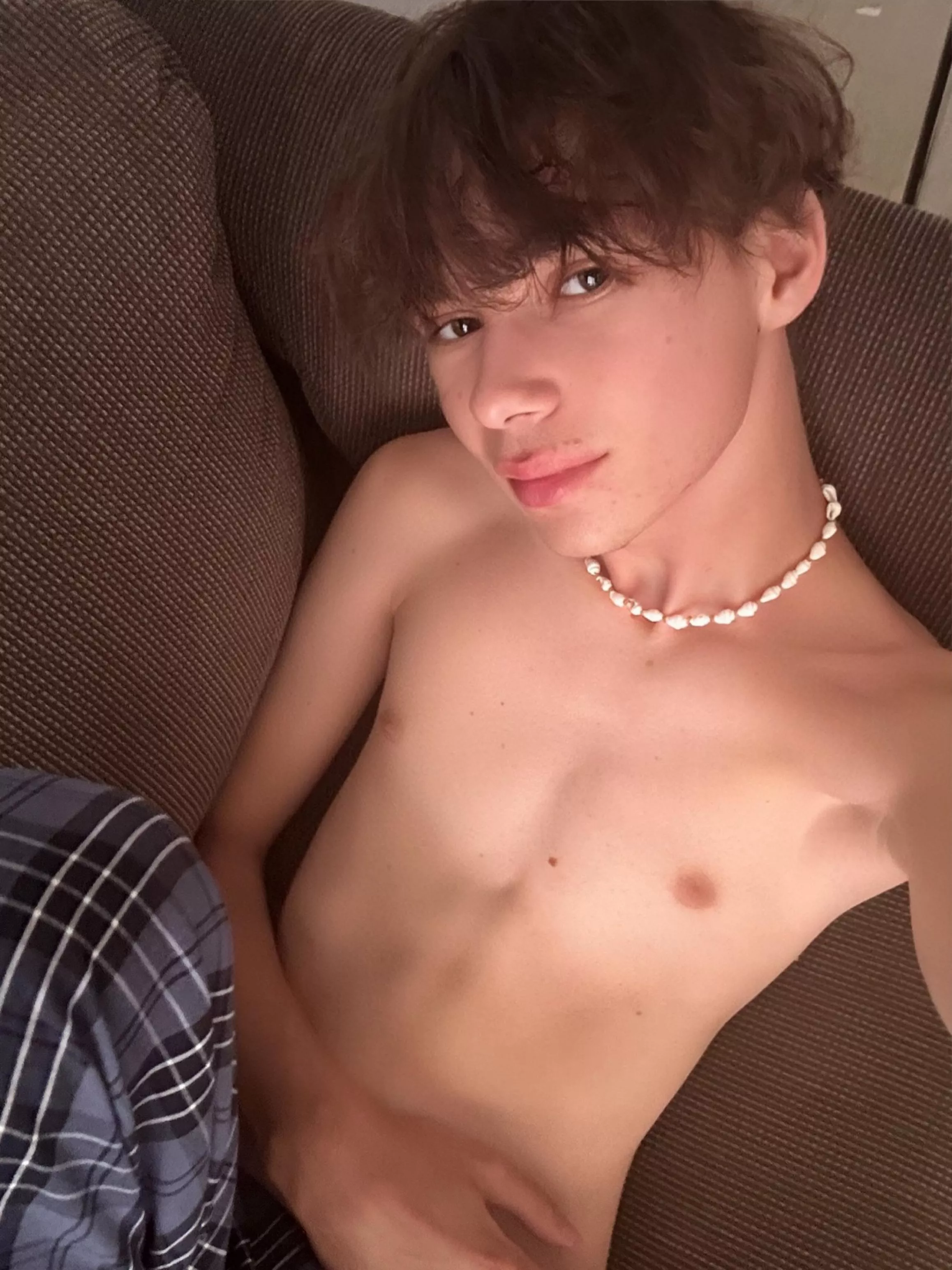 Which part of my 19yo125lbs body do you play with first? posted by SpicySisterxo_