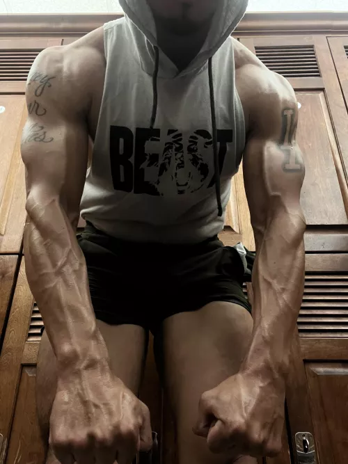 Who likes to be dominated?  by KingAdonis06