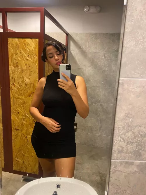 would you date a classy girl like me? by gabby_stimulus