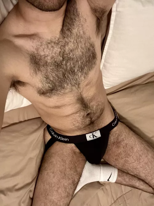 28 Bi Latino otter looking for similar guys to have a bromance with. HMU let’s chat. by theartful_otter