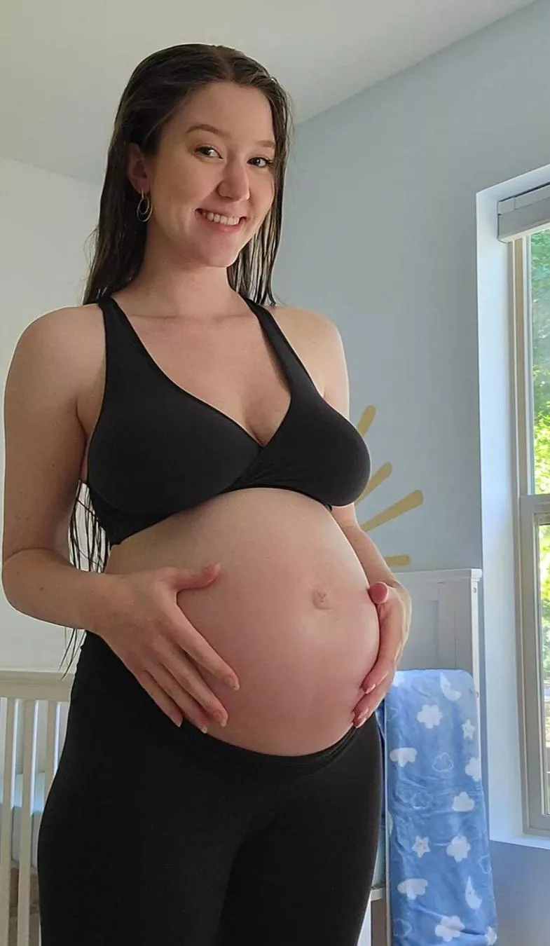 40 weeks pregnant  posted by jade_love_12345