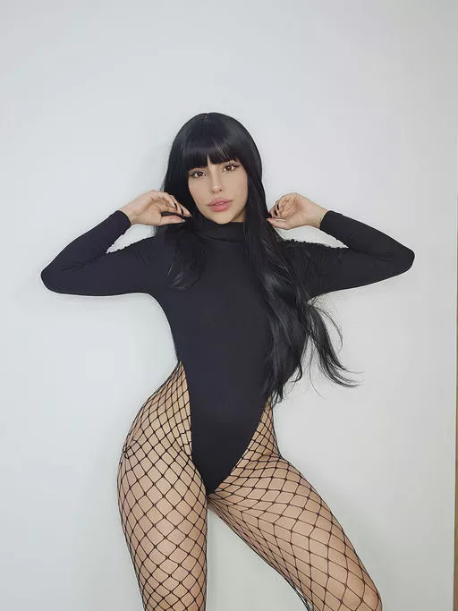 are u going to admire my curves after school ends or ask for a homework help? posted by mubsasdf