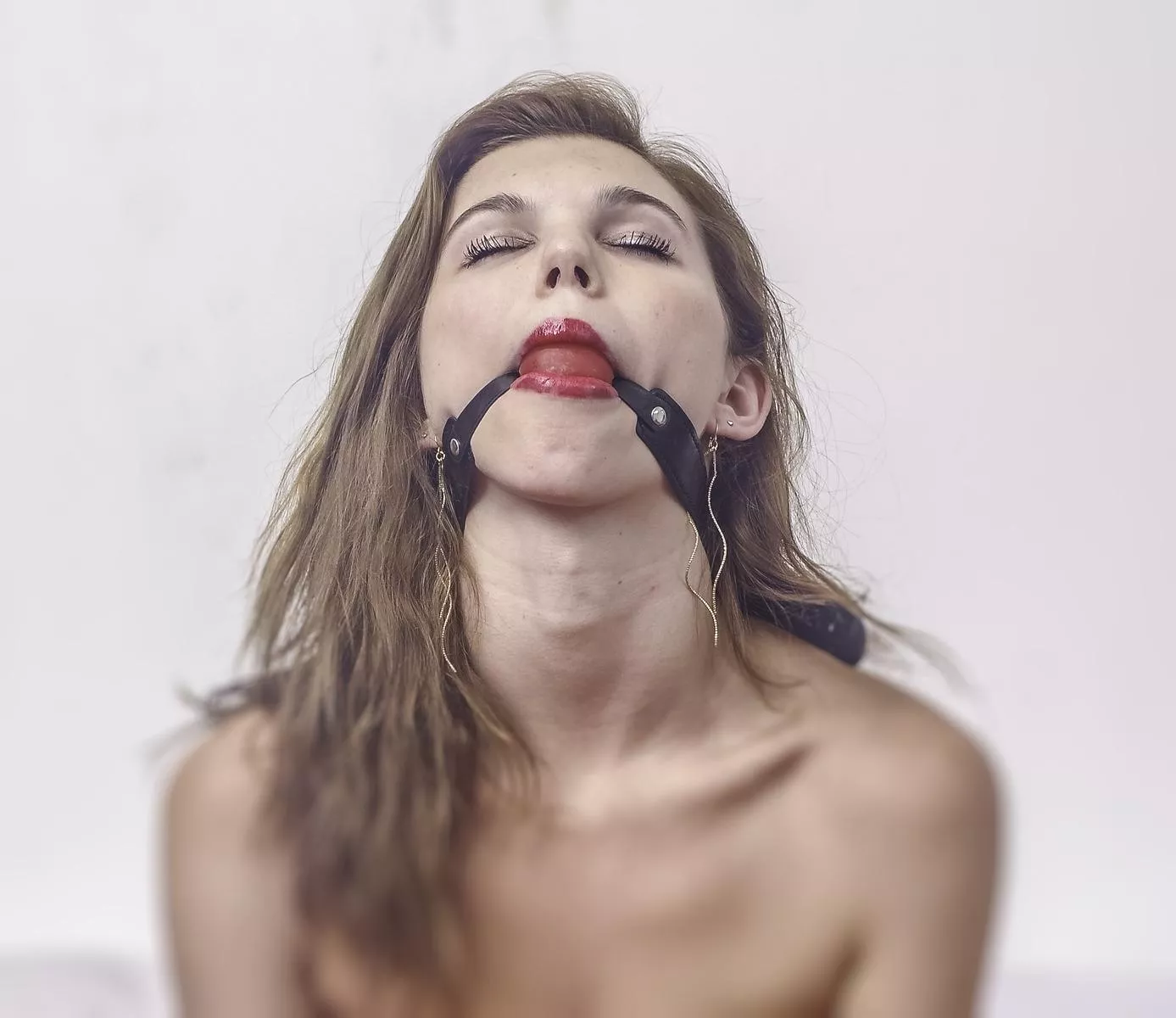 Beauty ballgagged posted by T1emeT1ghter