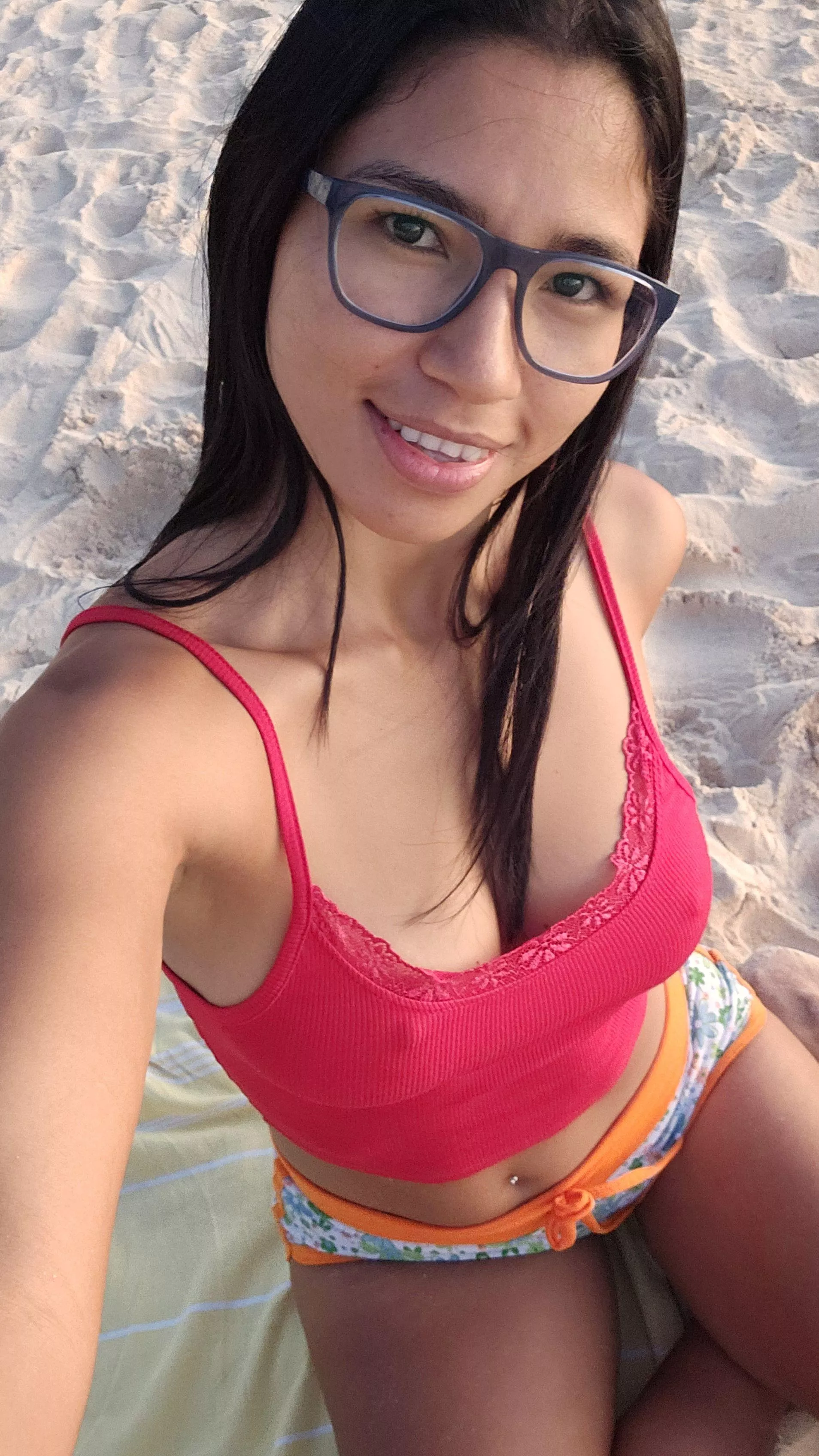 Chill at the beach vibes posted by Christina_Latina