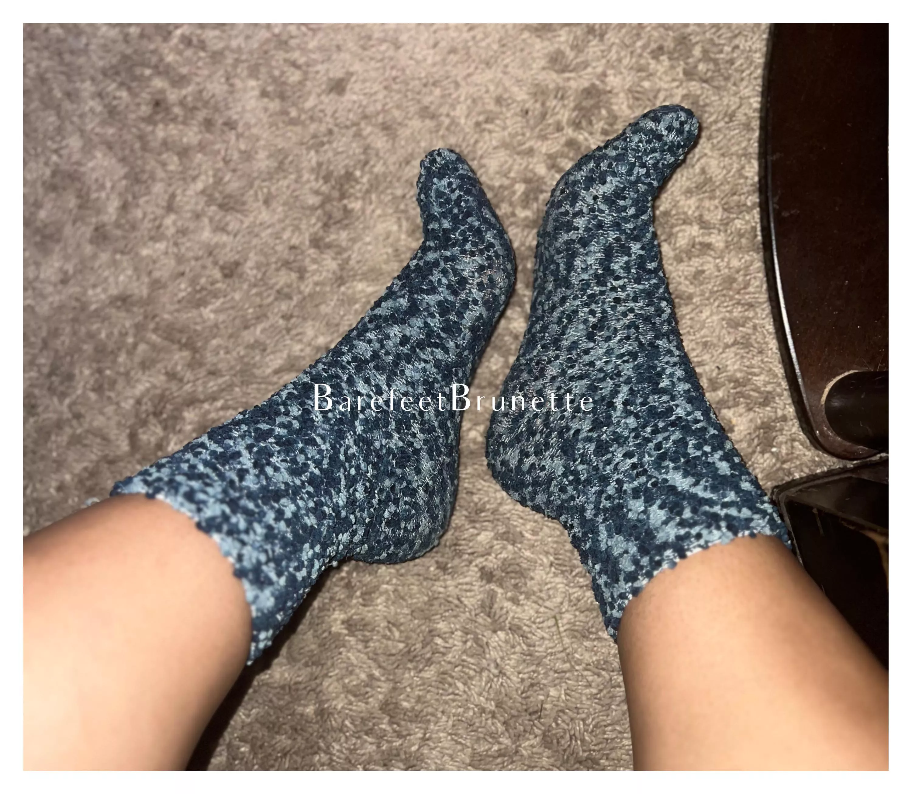 Do you like my speckled blue socks? Some of my favorites. posted by barefeetbrunette