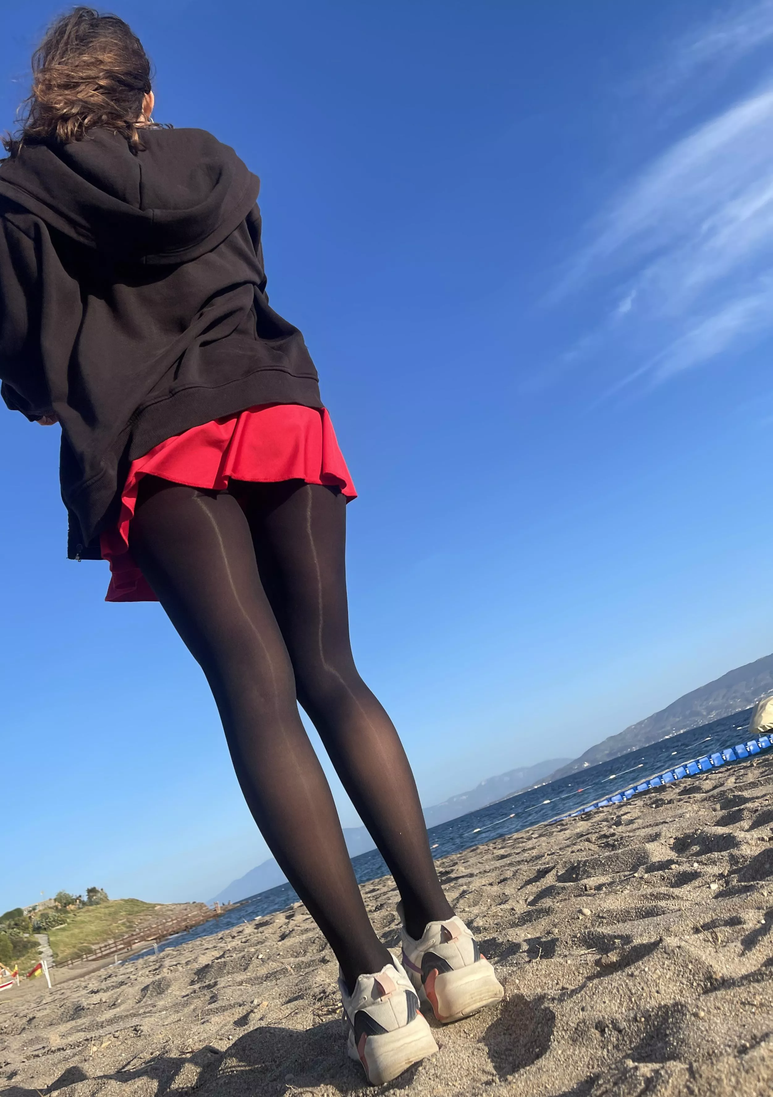 Do you want to see more? If you say yes. You know where u find me 😏😈 posted by hosierypassion