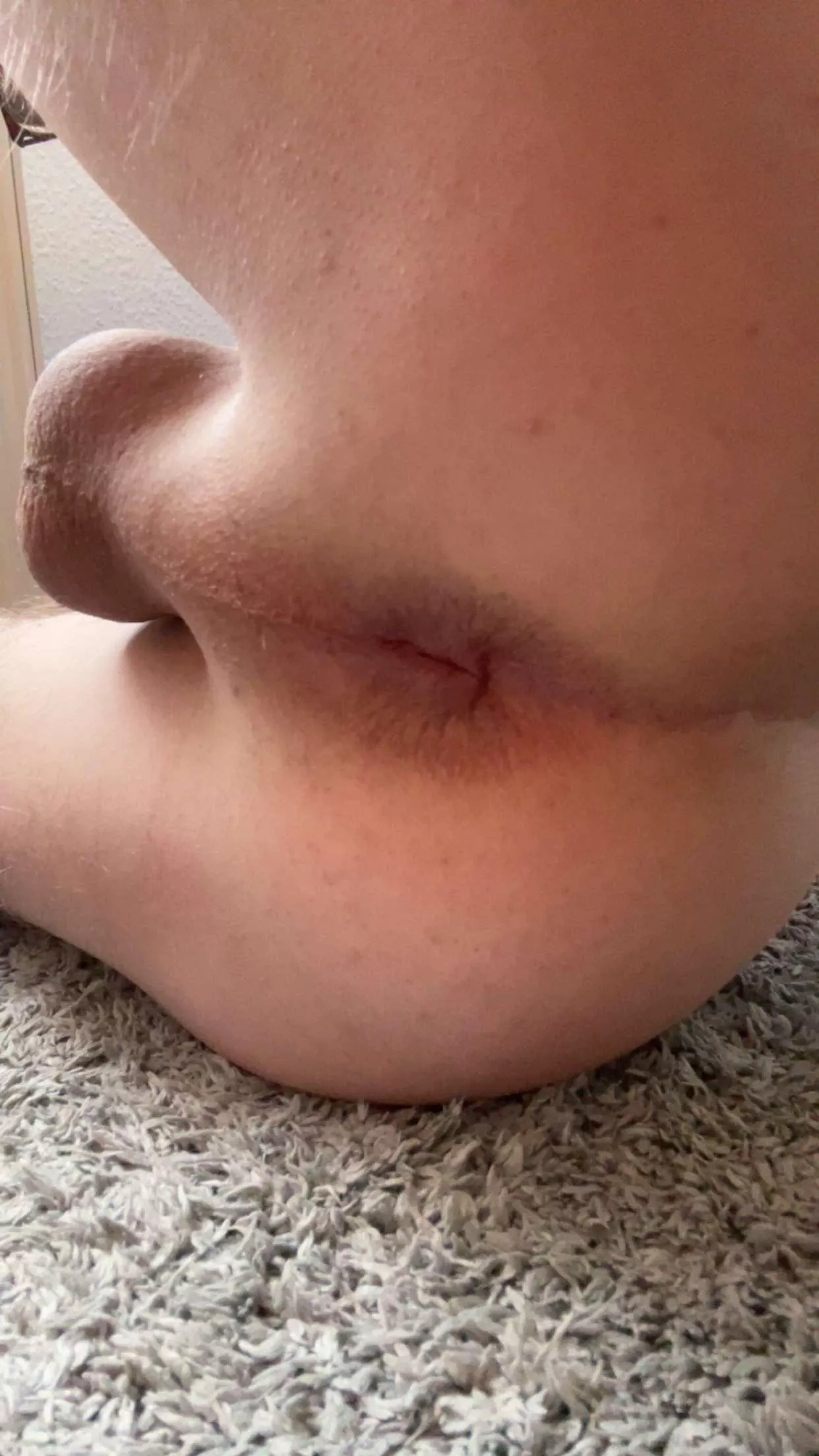 fresh shaved and not shy ;) posted by sain__24