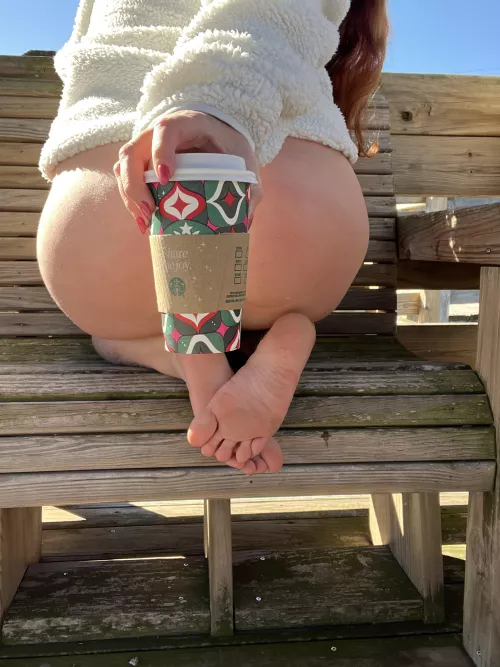 Goodmorning. by cheeksandfeet