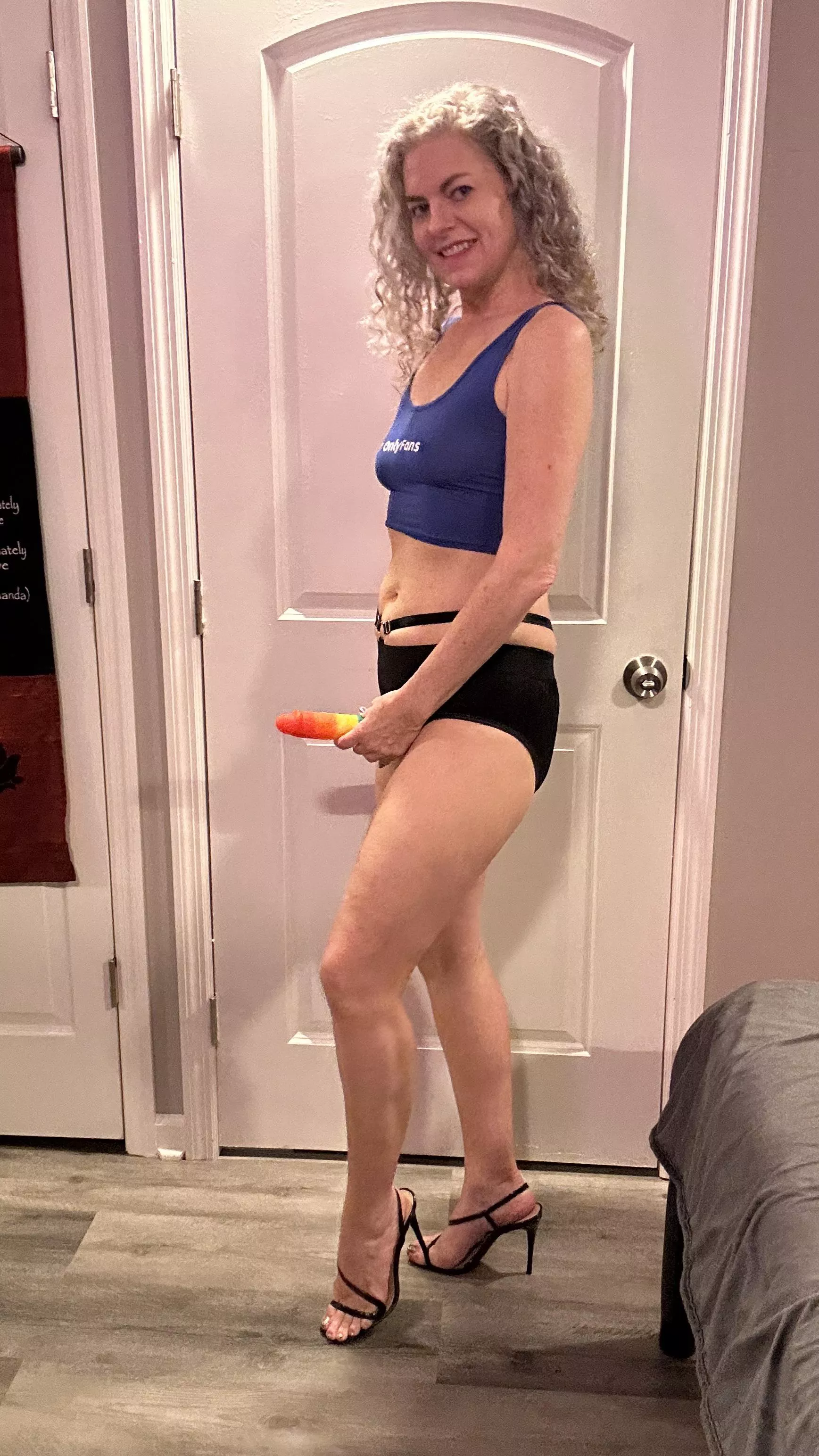 Got me some new strapon panties posted by hotlegsplaytime