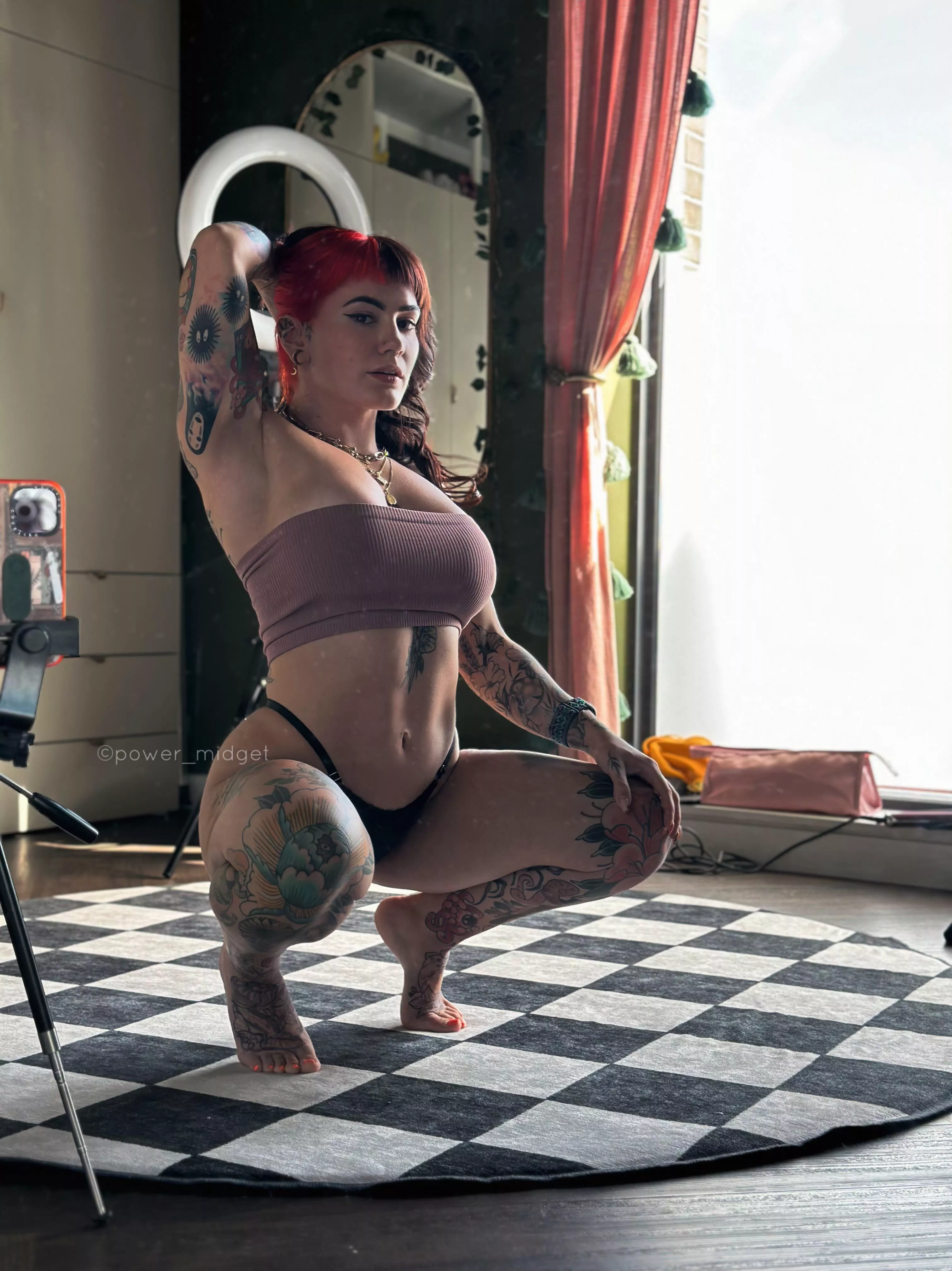 Hope you like gym girls too posted by power_midget