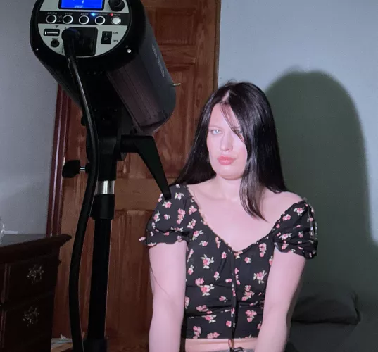 I'm a goth milf and I love listening to heartbreaker by Led Zeppelin by mollyv96