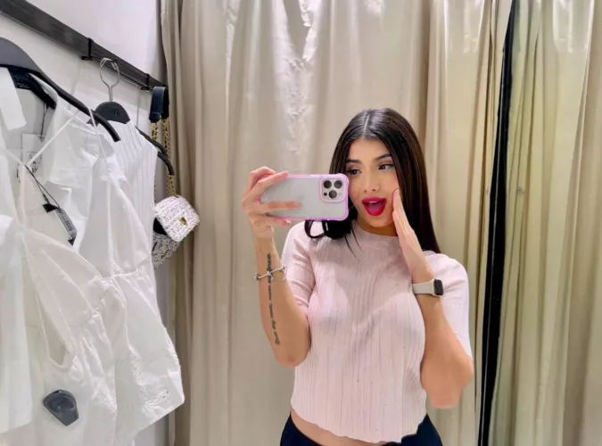 I'm waiting for you in the furthest changing room, don't be shy, come in and let's play a little :3 by offredeem