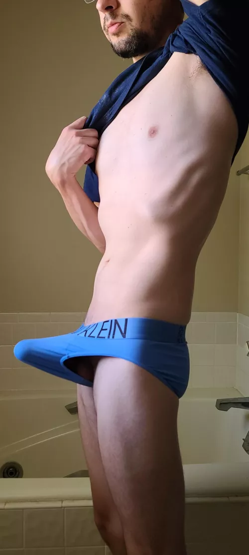 It's morning, can't you tell? by whosmongoose