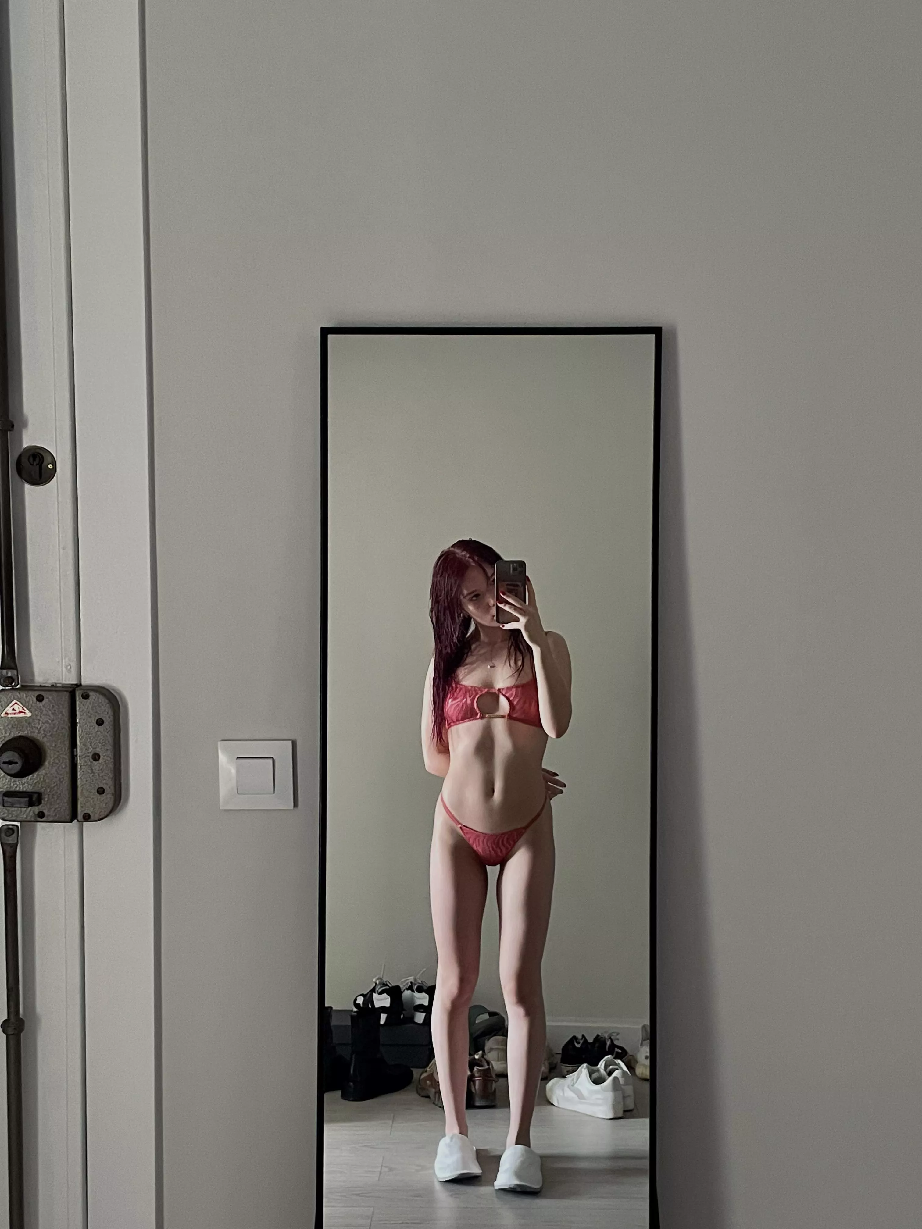 Just a small happy girl posted by bellamarieexx