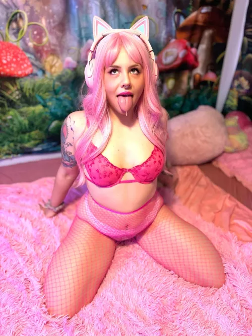 Lick up this egirl spit by xojadescorpioxo