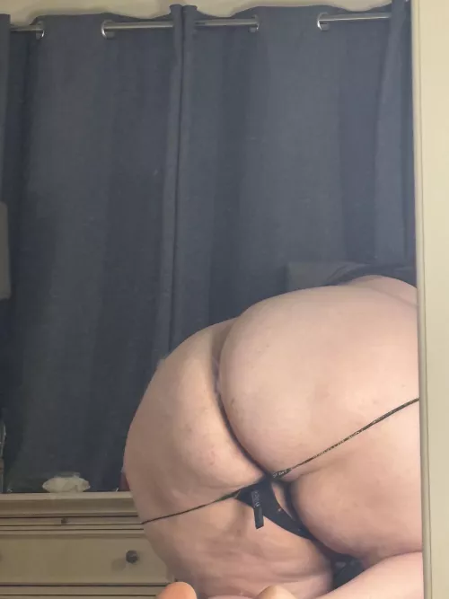 need a hand over here by xehilia