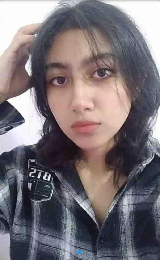 Persian 18 yo posted by Cute_Singer_389