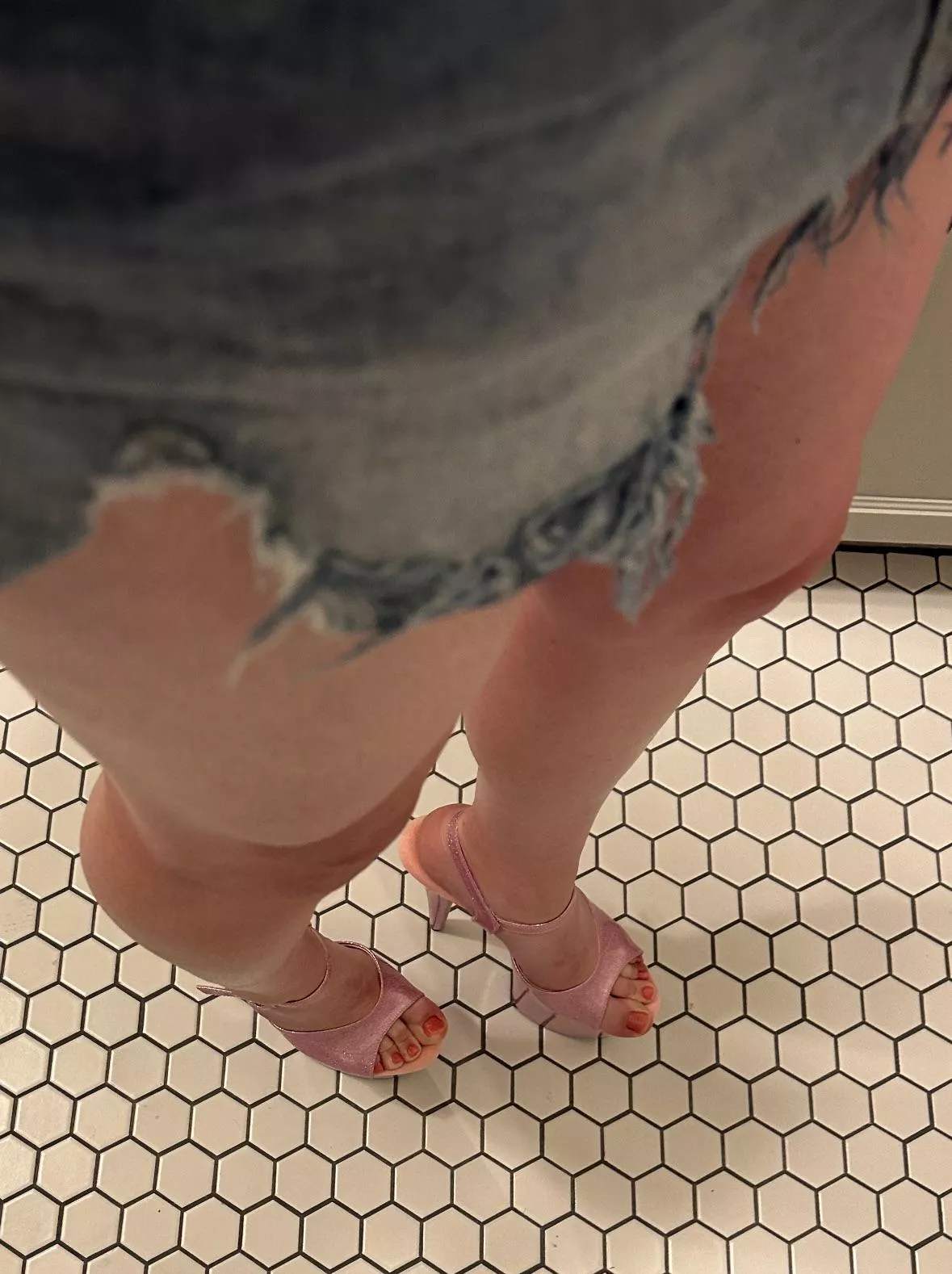 Pink on pink posted by GlitteringCobbler835