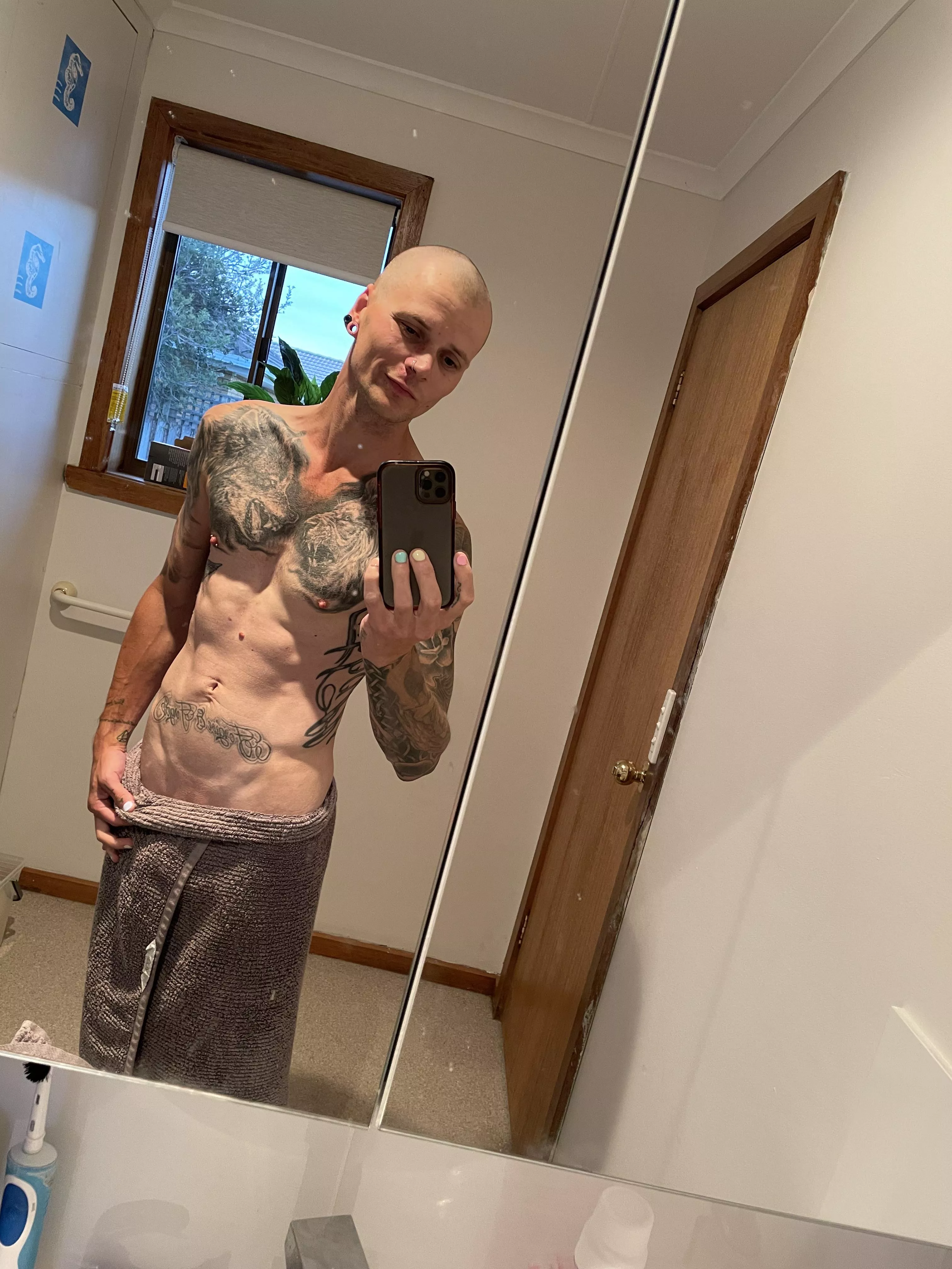 Straight outta the shower kinda feels posted by Mystic_Duo