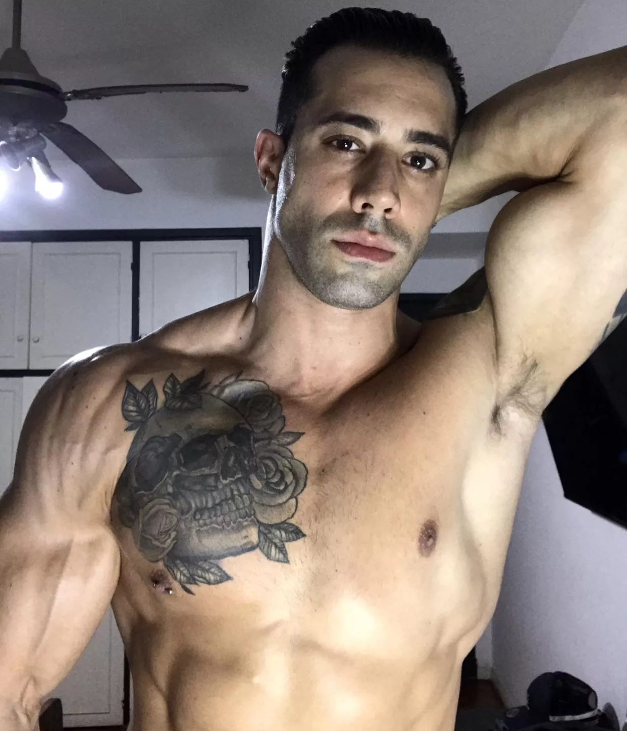 Wanna lick or pass? posted by TattooedMuscled