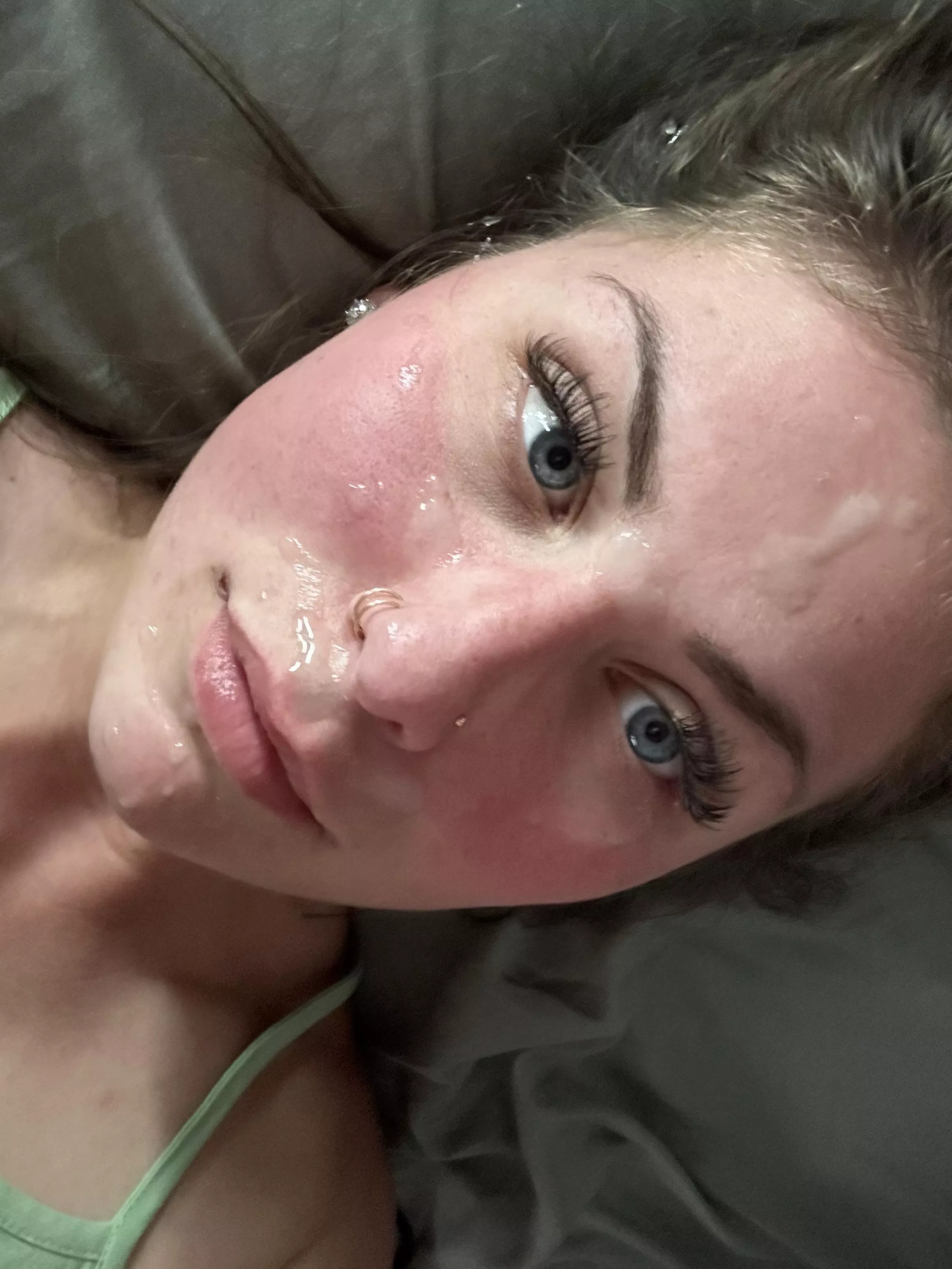 What do you call a girl that ends every tinder date like this?😩😏 posted by Brittfaithm